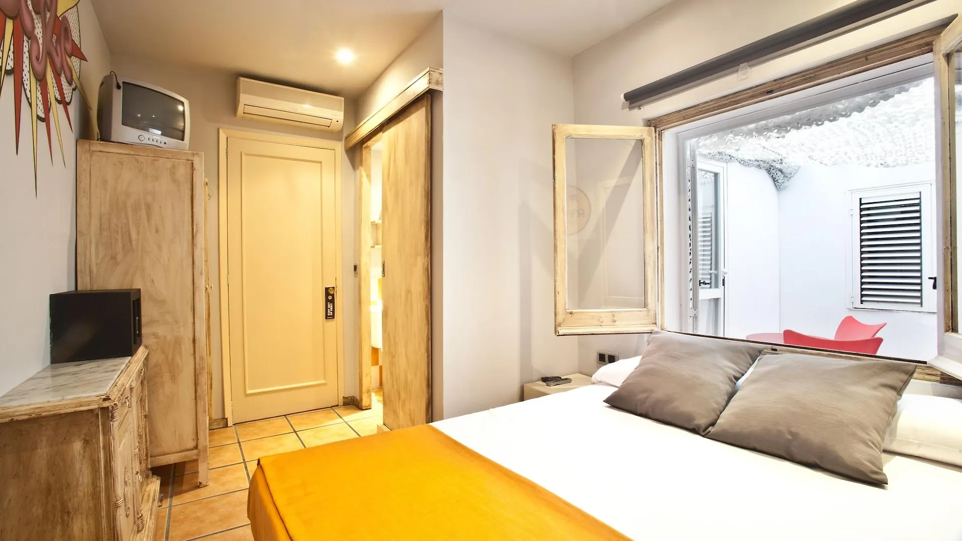 Ten Hostel Ibiza