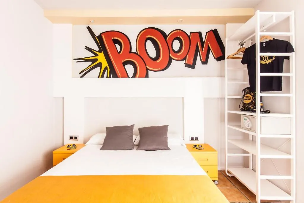 Ten Hostel Ibiza Spanyolország