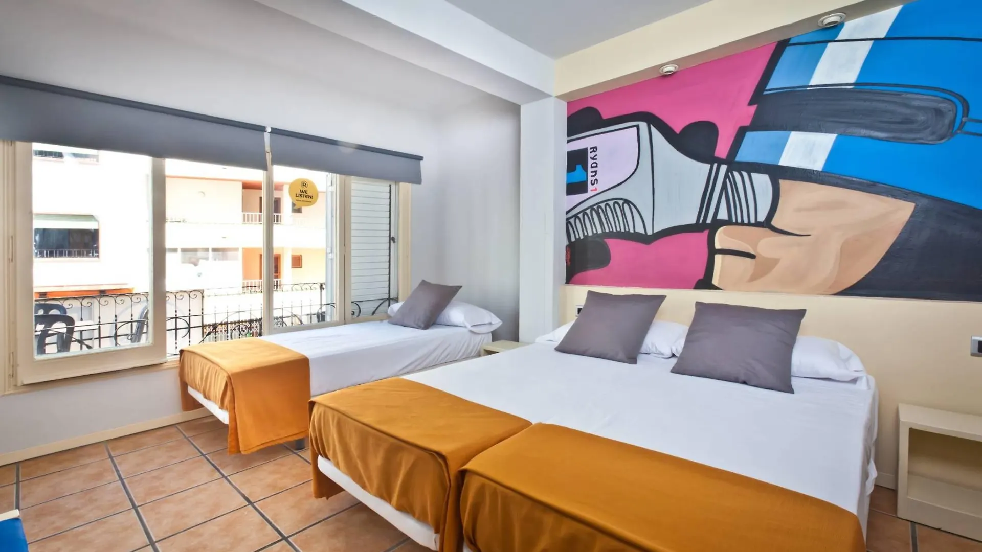 Ten Hostel Ibiza