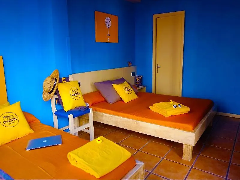 Ten Hostel Ibiza 0*,  Spanyolország