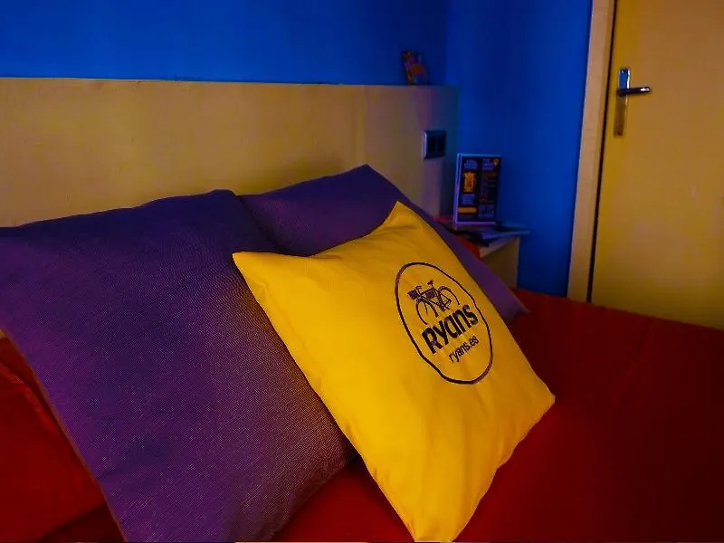 Ten Hostel Ibiza