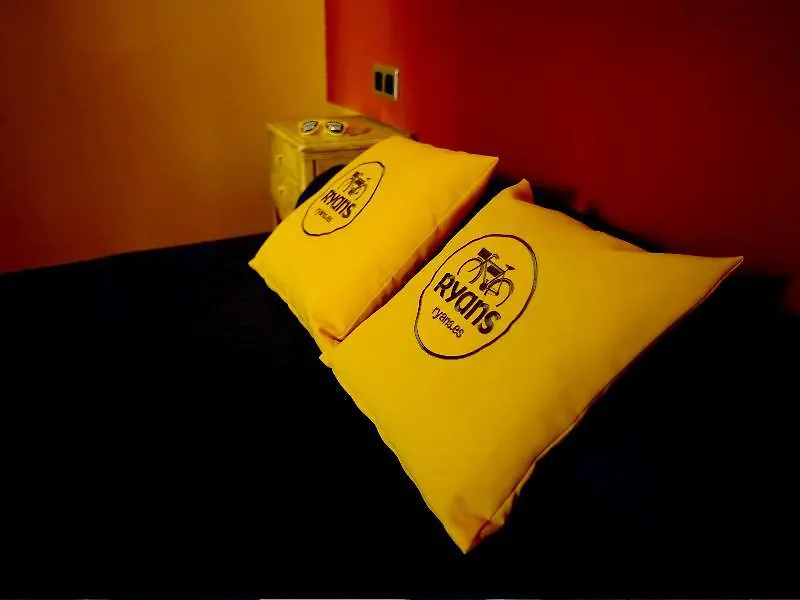 Ten Hostel Ibiza