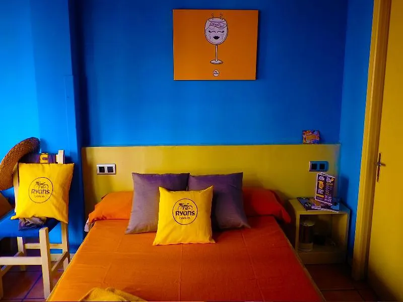 Ten Hostel Ibiza 0*,  Spanyolország