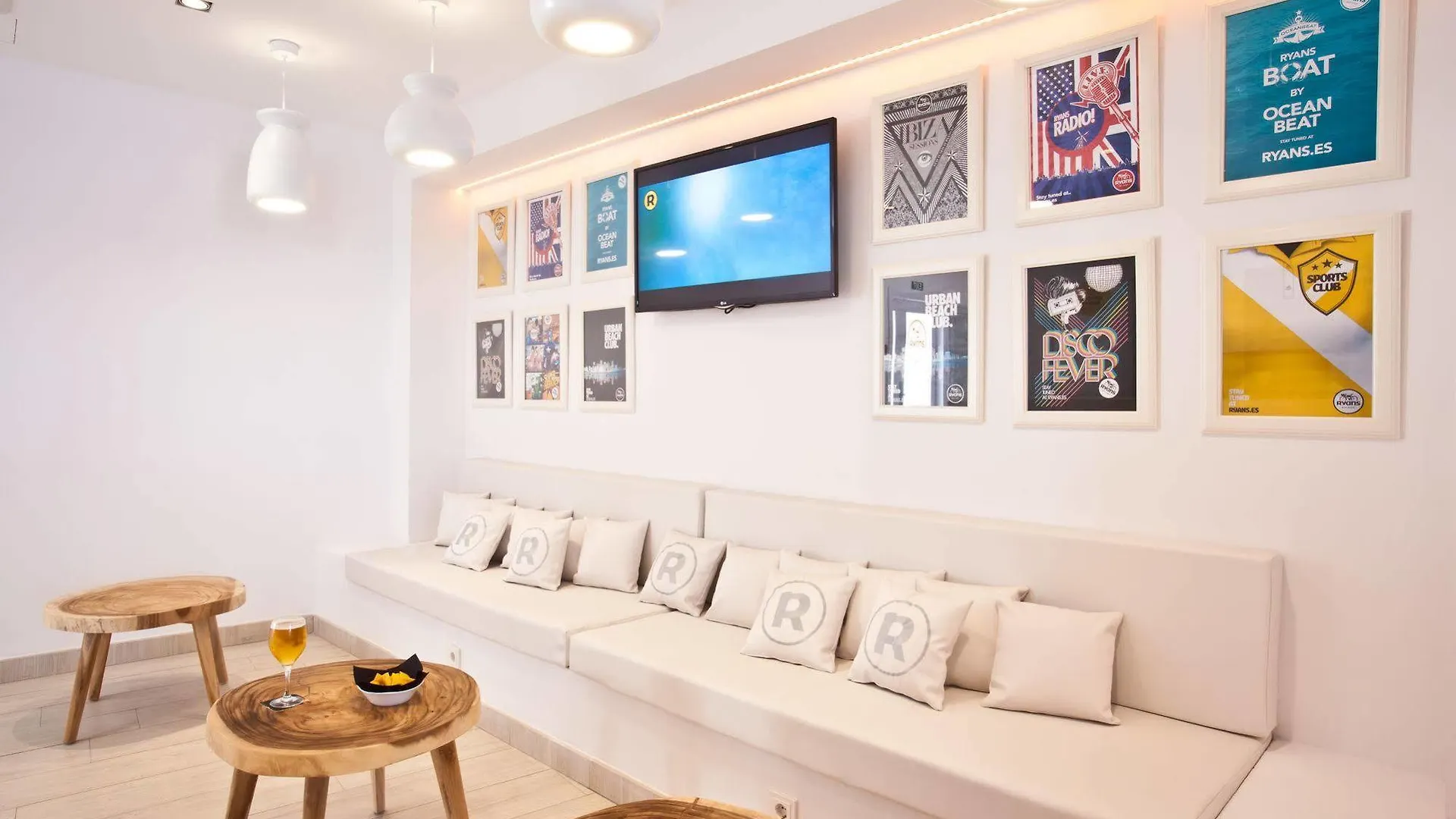 Ten Hostel Ibiza