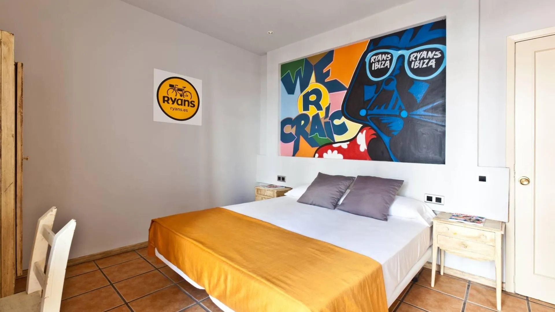 Ten Hostel Ibiza città