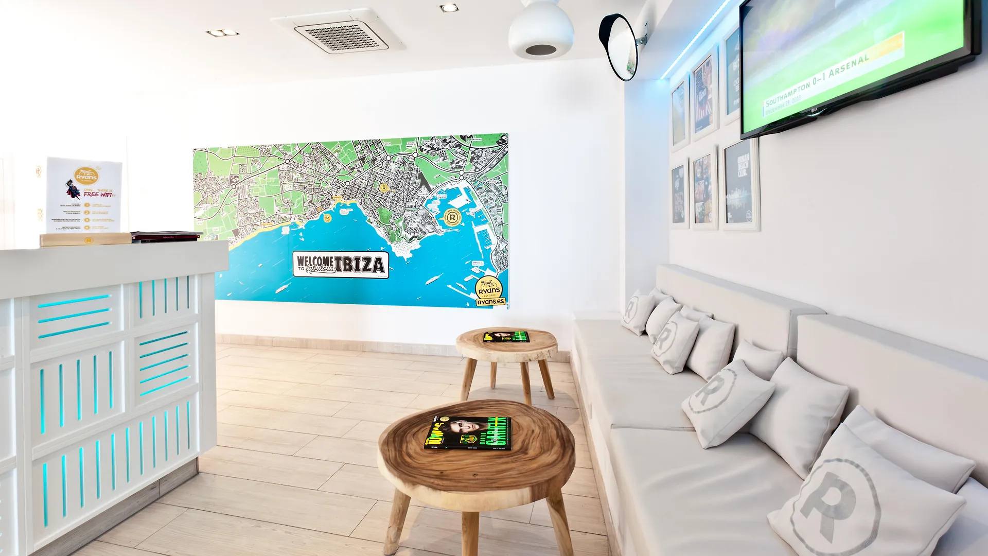 Ten Hostel Ibiza città