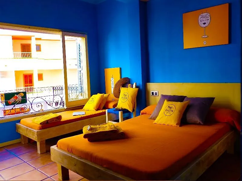 Ten Hostel Ibiza città